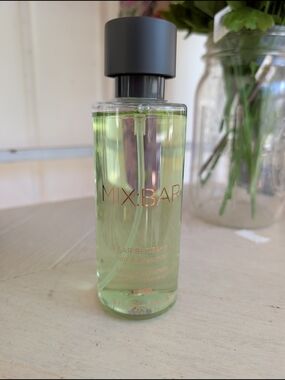 MIX:BAR Pear Blossom Hair & Body Mist - Light Green
